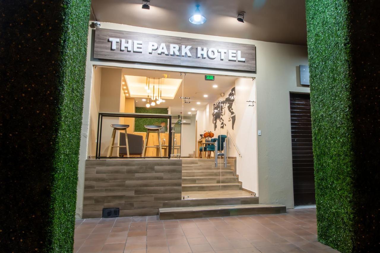 The Park Hotel Guayaquil Esterno foto